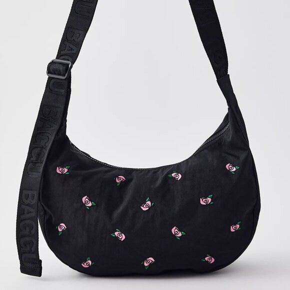 NWT Baggu Crescent Bag Medium - Embroidered Rosette - Picture 1 of 6